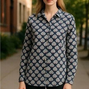 Martha Stewart 100% cotton linen Navy Shell Pattered Button Down Shirt